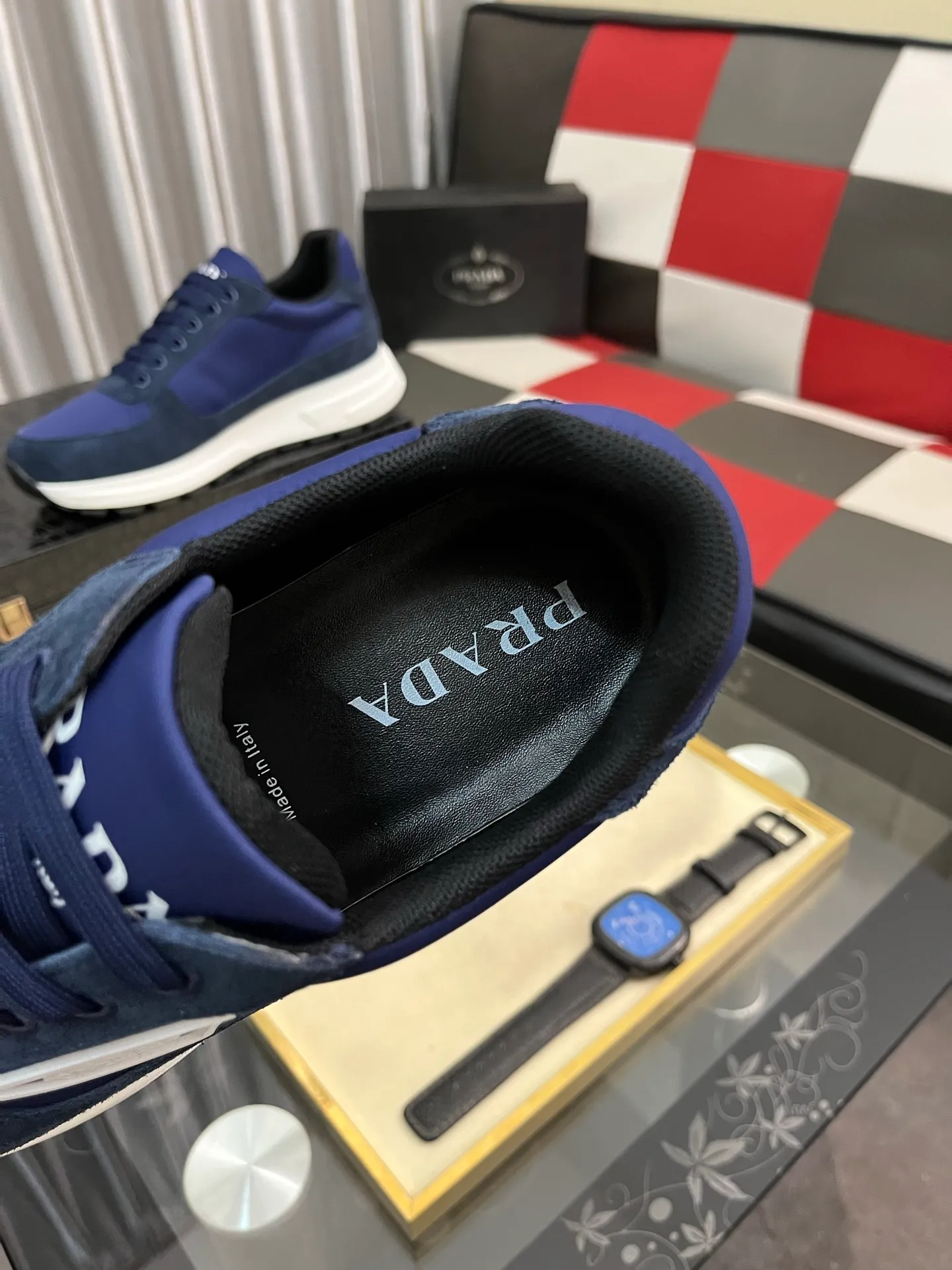 Men's shoes 💰420⌚️⌚️Prada•PRADA original quality.~ Unique modern style sneakers. 🏃A must-have casual shoe for trendy men😍😍 Original brand imported from Italy, imported original leather, sheep lining (refuses to discolor and grind feet) Sole: Original sole provided by the original factory, French lazy style design ⚠️Fit to the feet, original quality, super comfortable original sole. It’s like shooting the real thing🎬The real thing is better, high-quality sneakers Size: 38-444️⃣Colors available